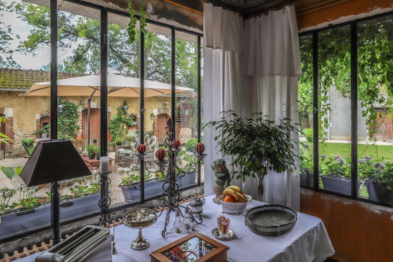 Manoir De La Croix Saint Louis "Luxury Guest House" Taingy Esterno foto