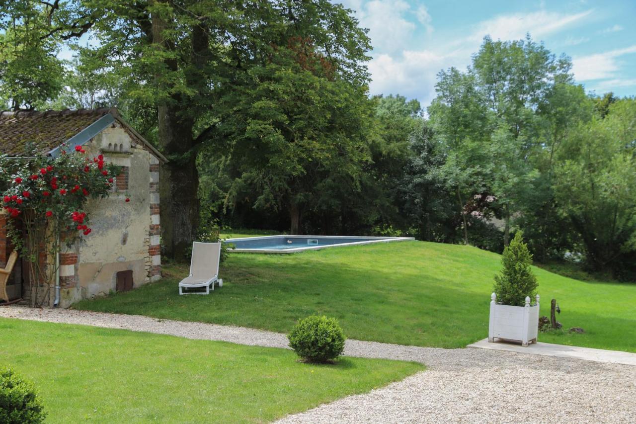 Manoir De La Croix Saint Louis "Luxury Guest House" Taingy Esterno foto