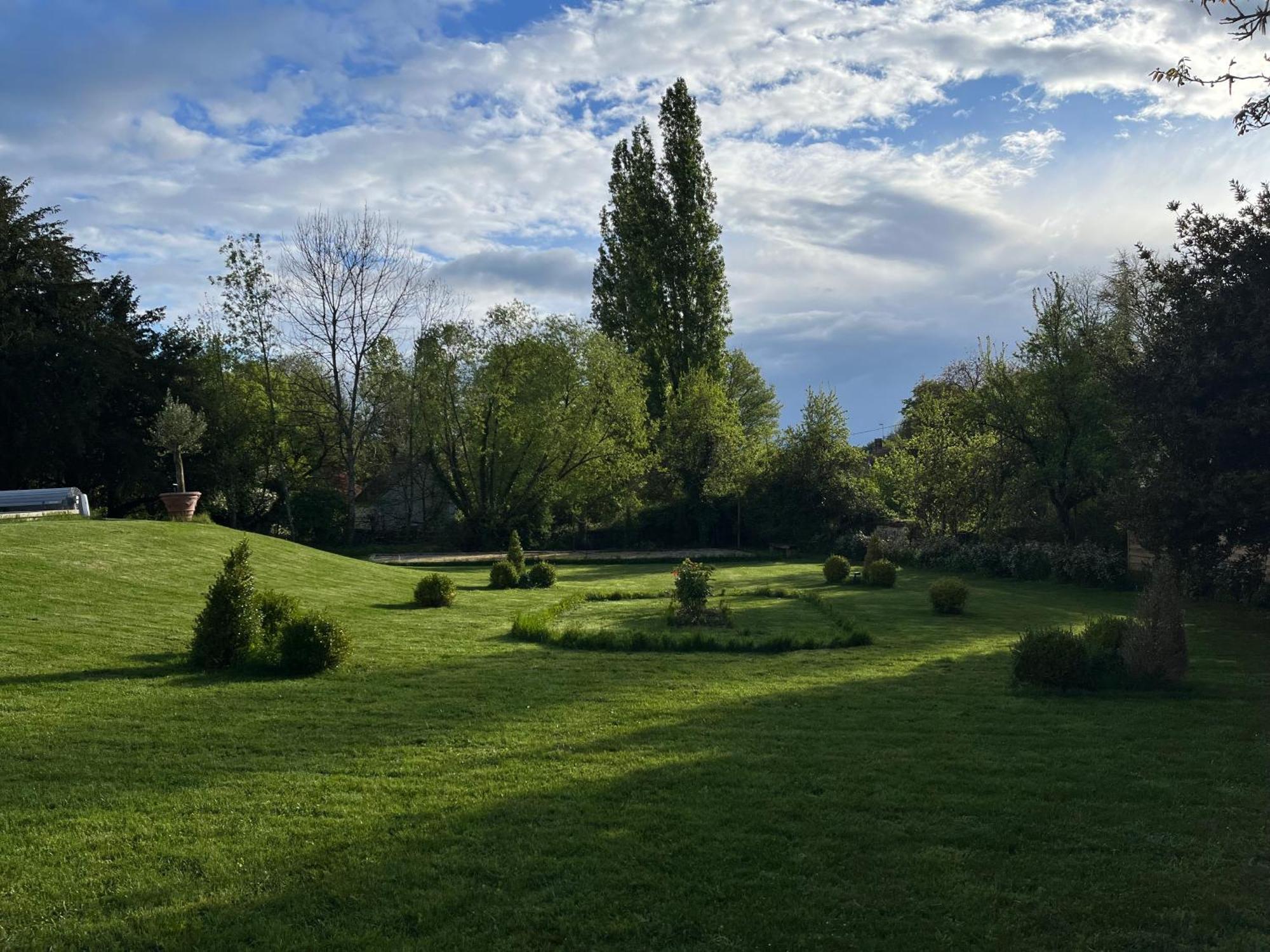 Manoir De La Croix Saint Louis "Luxury Guest House" Taingy Esterno foto